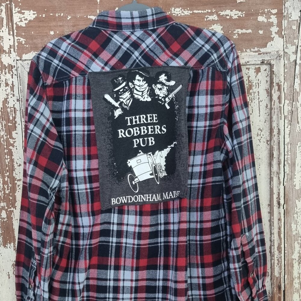 unique Flannel with Patch on the Back M